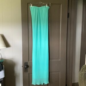 Strapless blue/green dress. From pink blush